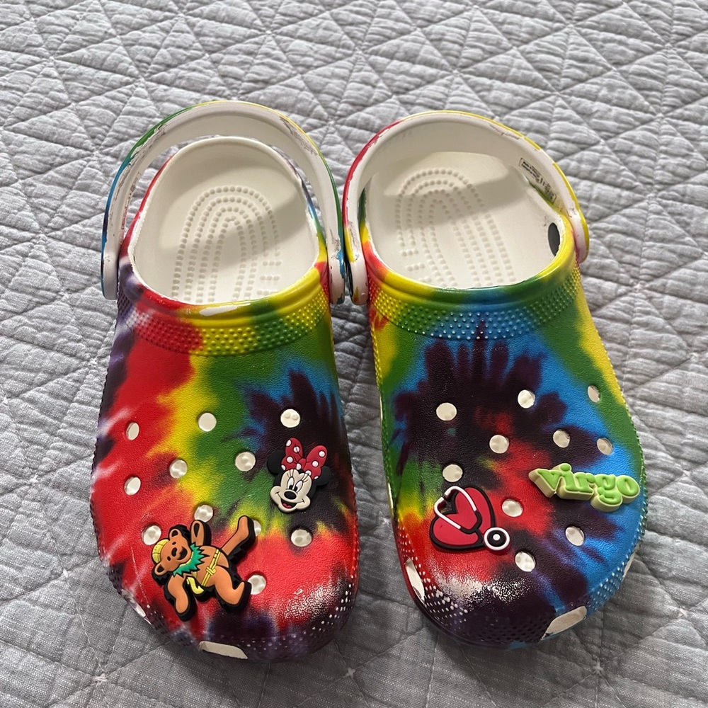 Crocs Bae Iconic Tie Dye Bright
Clogs Sandals Size 6. Jibbitz is not included.